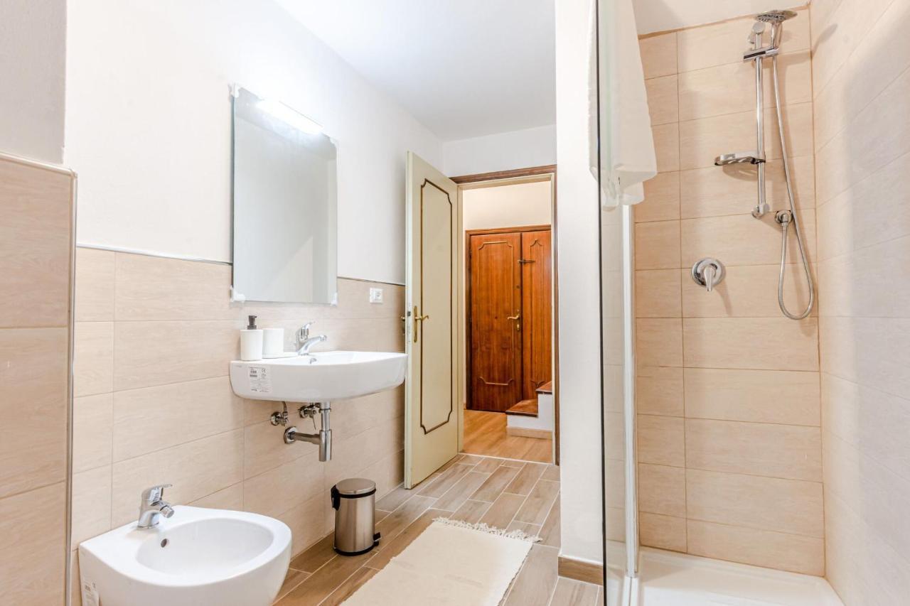 Appartamento Milton Con Terrazza Arezzo Exterior photo